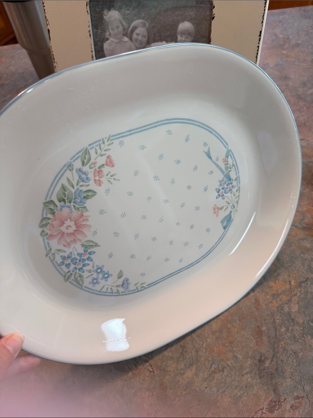 Corelle vintage platter in Symphony pattern.  Good condition.